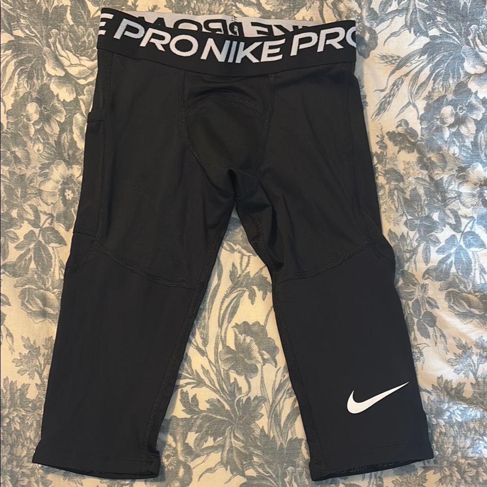 Nike Black Compression Leggings Athletic Performance 3/4 length